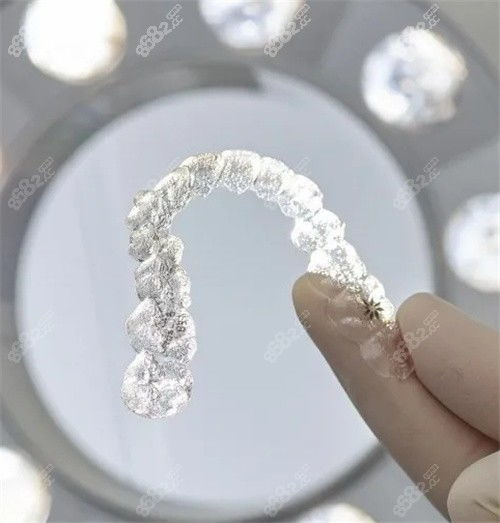 2021重慶牙科(kē)醫(yī)院排名榜前十名,擅長(cháng)牙齒矯正與種植正規靠譜