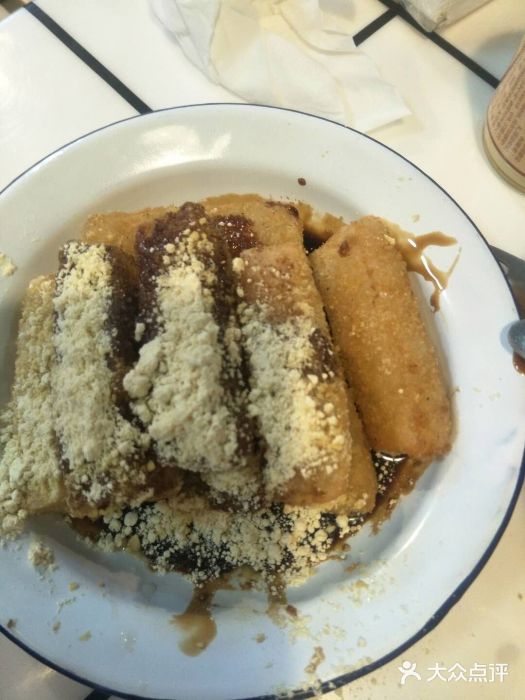 "9月(yuè)6日(rì)中午,雨(yǔ)未停而我已來(lái)到(dào)愛(ài)德華醫(yī)院背."-二獅火(huǒ)鍋-重慶美(měi)食